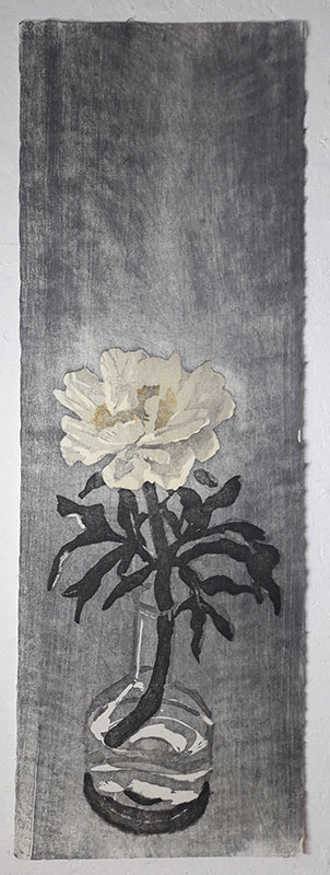 "Peony (cream)"